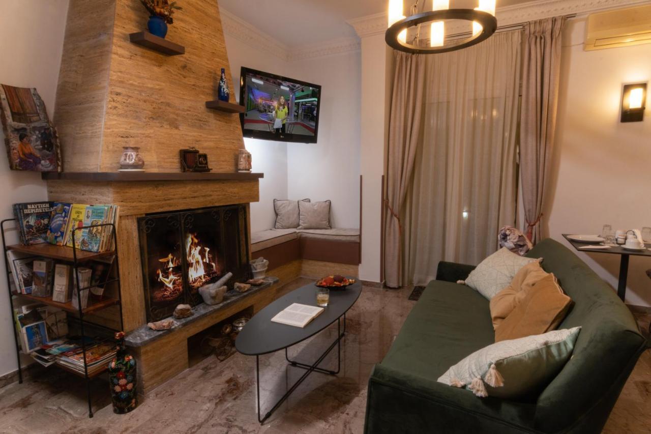 Aklidi Hotel Митилини Экстерьер фото